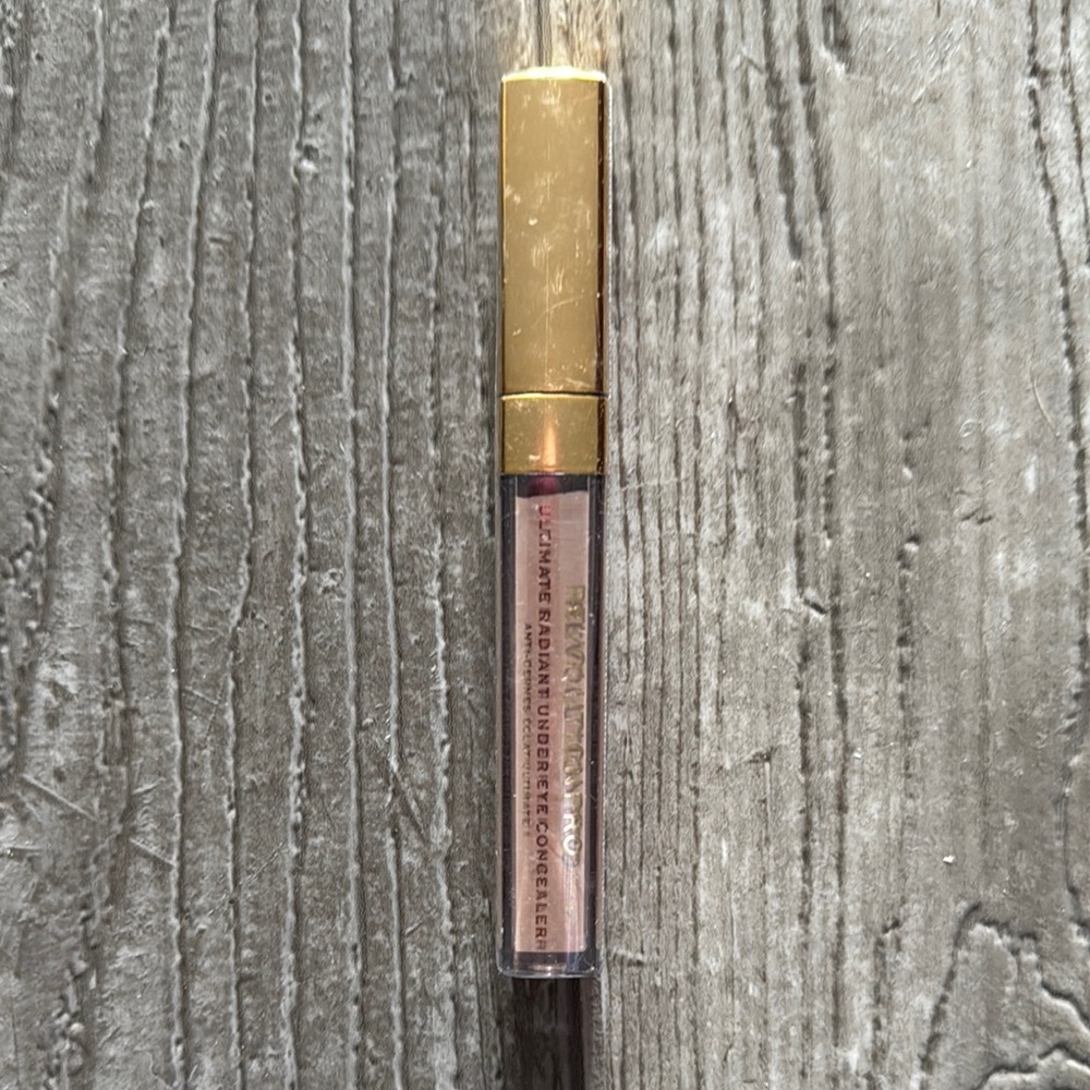 L'Oreal Infallible Lip Gloss - Radiant Nude
